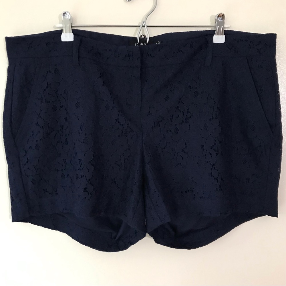 Torrid • 14 • Navy Blue Lace Shorts